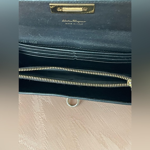 Salvatore Ferragamo Wallet - Picture 12 of 17